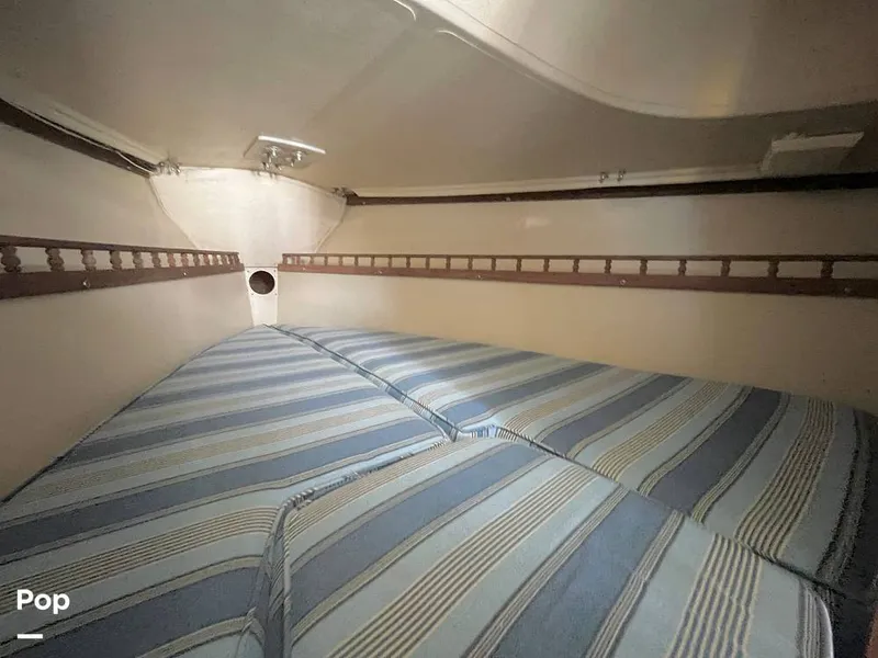 Slide: The Image of V Berth - 14668122