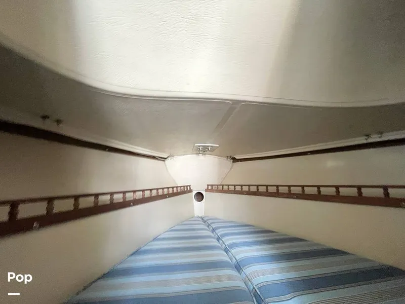 Slide: The Image of V Berth - 14668124