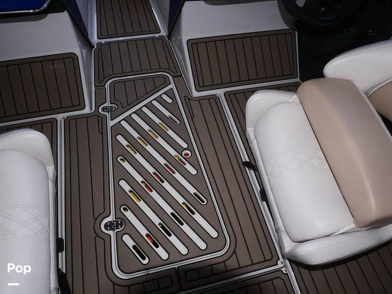 Slide: The Image of Glastron GT 207 2018 - 14675397