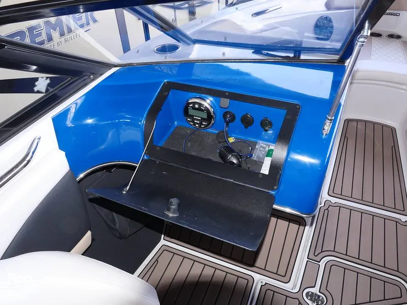 Slide: The Image of Glastron GT 207 2018 - 14675400