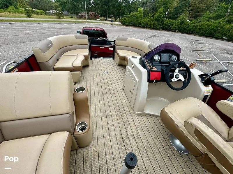 Slide: The Image of Veranda VF20F2 2022 - 14683348