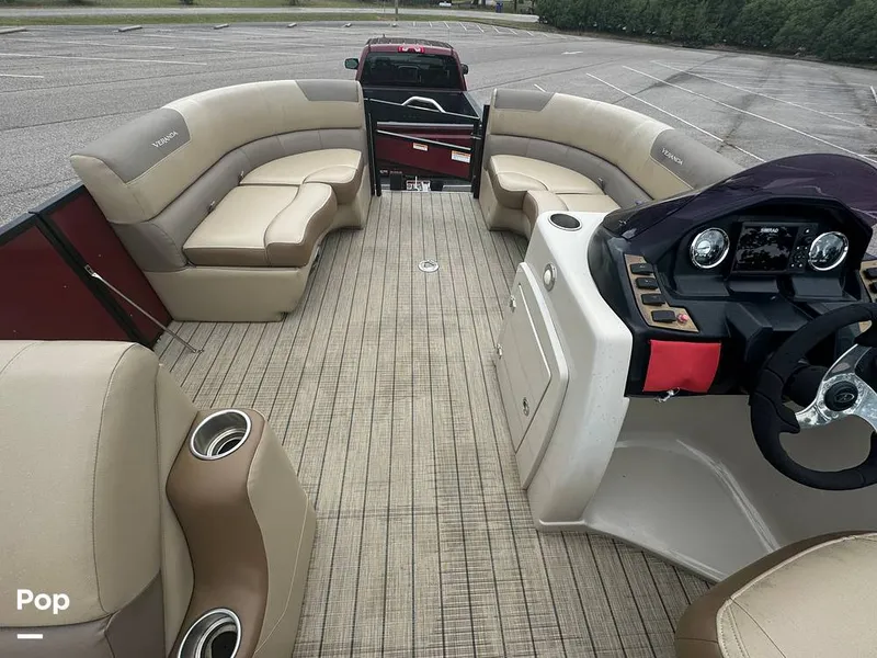 Slide: The Image of Veranda VF20F2 2022 - 14683404