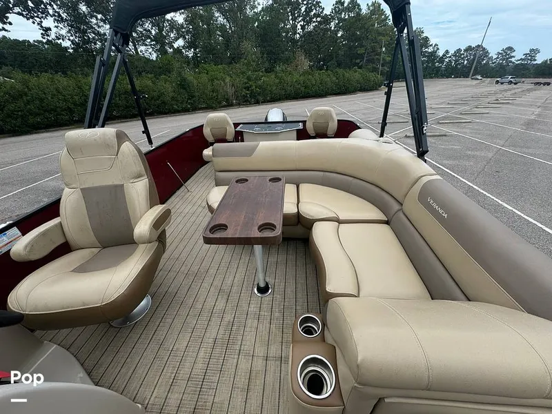 Slide: The Image of Veranda VF20F2 2022 - 14683370