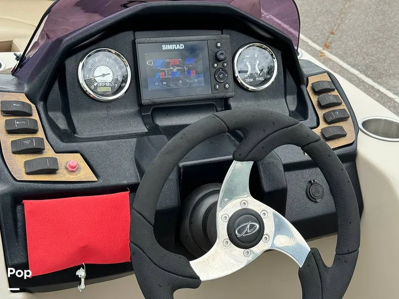 Slide: The Image of Veranda VF20F2 2022 - 14683396