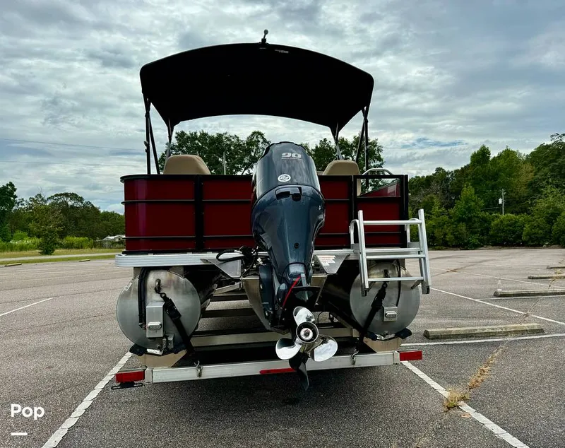 Slide: The Image of Veranda VF20F2 2022 - 14683334