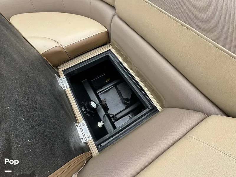 Slide: The Image of Veranda VF20F2 2022 - 14683353