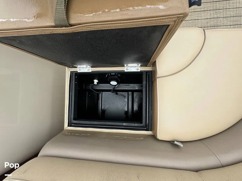 Slide: The Image of Veranda VF20F2 2022 - 14683358