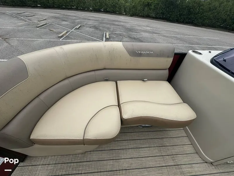 Slide: The Image of Veranda VF20F2 2022 - 14683366