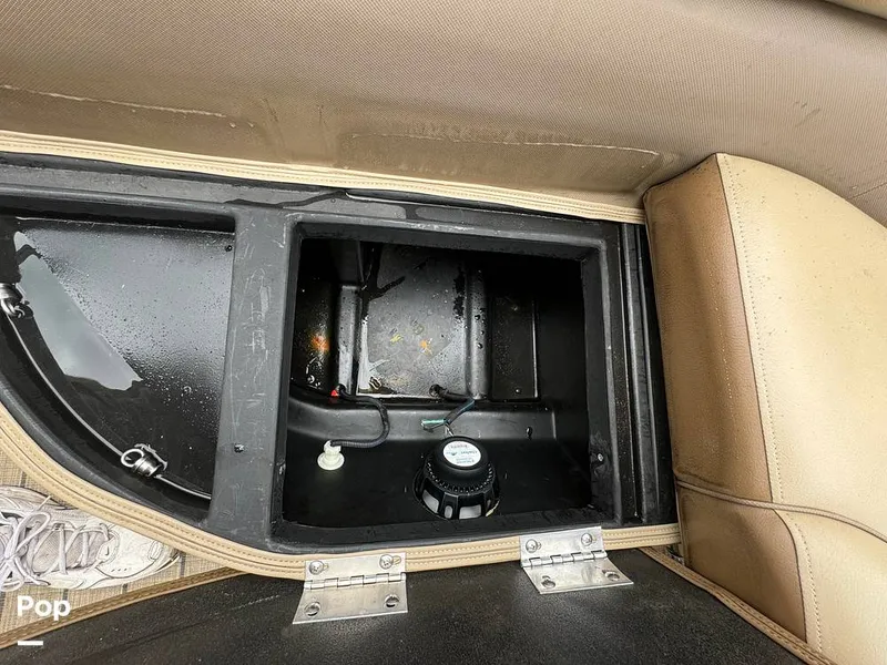 Slide: The Image of Veranda VF20F2 2022 - 14683369