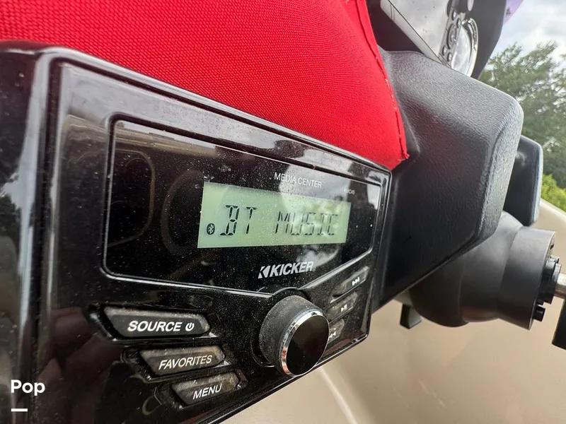 Slide: The Image of Veranda VF20F2 2022 - 14683398