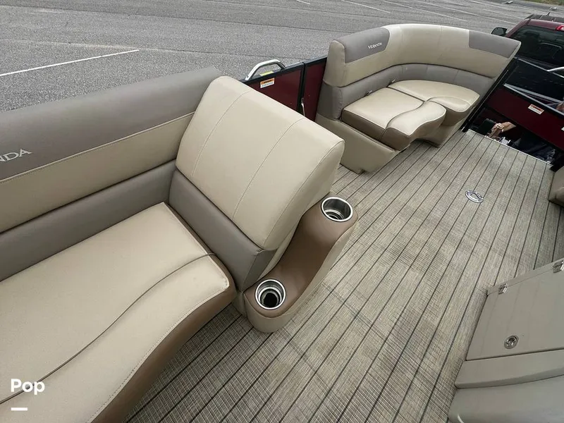 Slide: The Image of Veranda VF20F2 2022 - 14683405