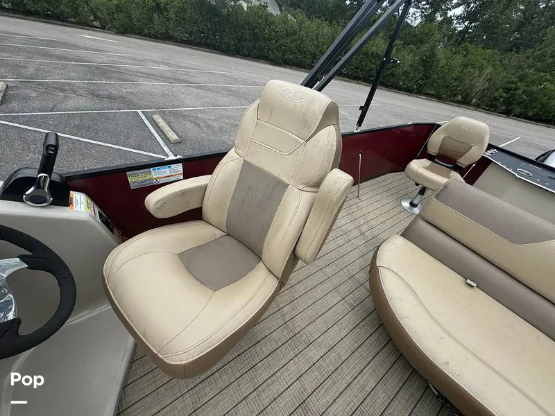 Slide: The Image of Veranda VF20F2 2022 - 14683408