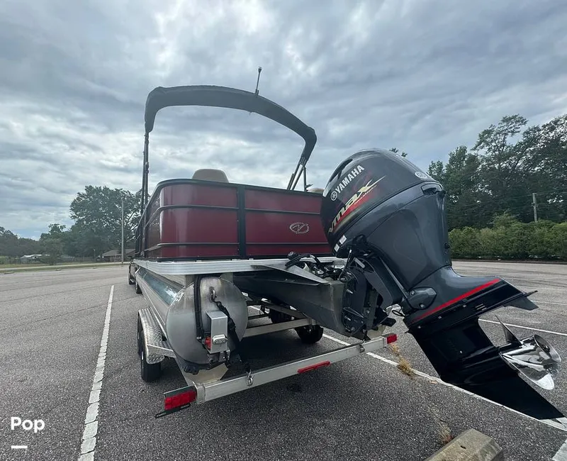 Slide: The Image of Veranda VF20F2 2022 - 14683419