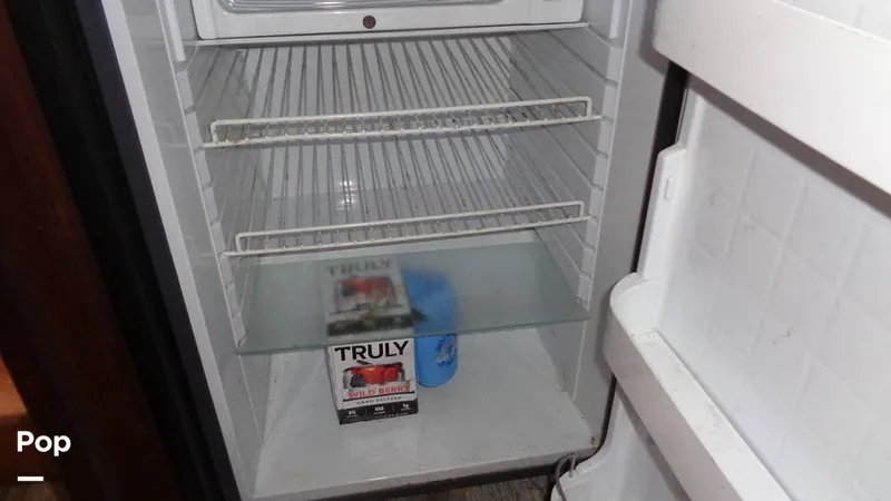 Slide: The Image of Mainship 34 1981 - 14655465