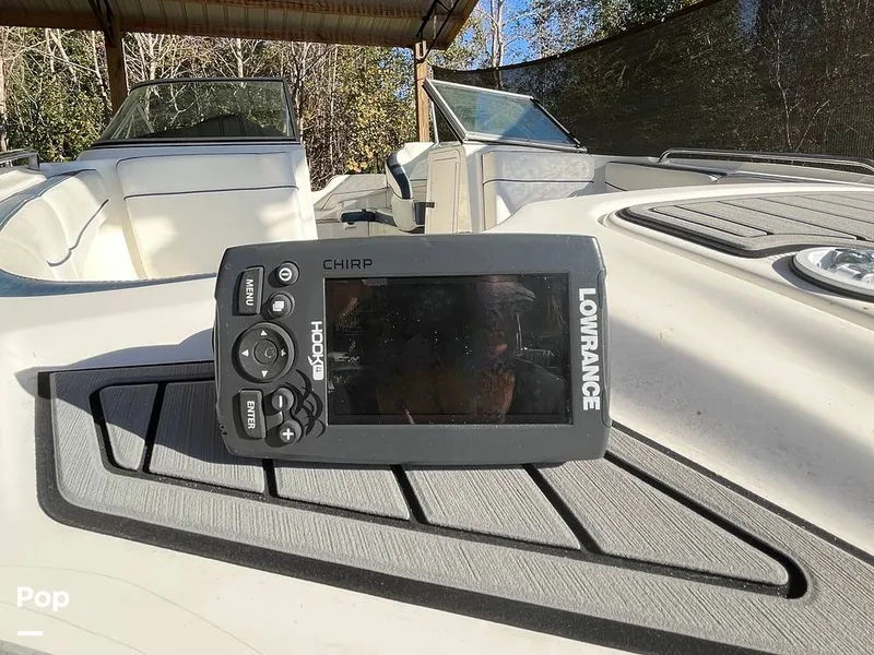 Slide: The Image of GPS / Fishfinder - 15072647