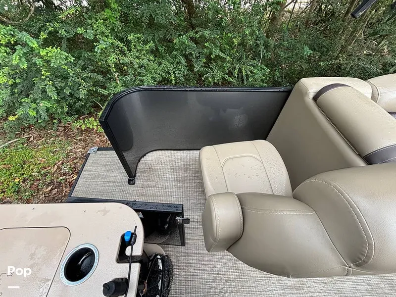 Slide: The Image of Sylvan Mirage 8522 Party Fish 2023 - 14695504