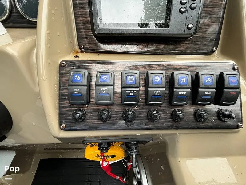 Slide: The Image of Sylvan Mirage 8522 Party Fish 2023 - 14695510