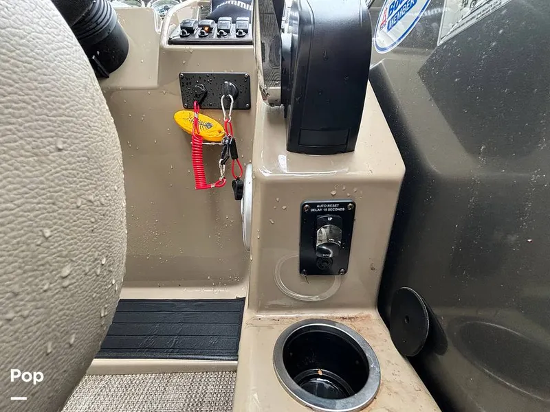 Slide: The Image of Sylvan Mirage 8522 Party Fish 2023 - 14695522