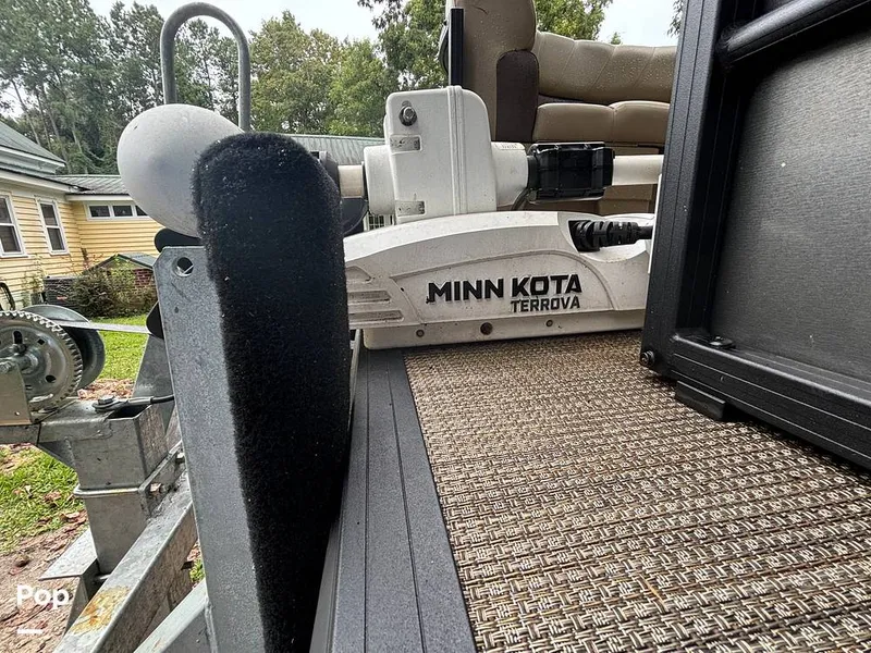 Slide: The Image of Sylvan Mirage 8522 Party Fish 2023 - 14695537