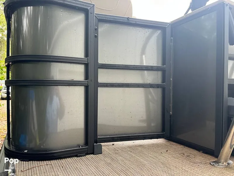 Slide: The Image of Sylvan Mirage 8522 Party Fish 2023 - 14695553