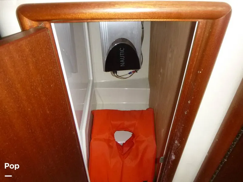 Slide: The Image of Cobalt 303 Day Cruiser 2011 - 14670024