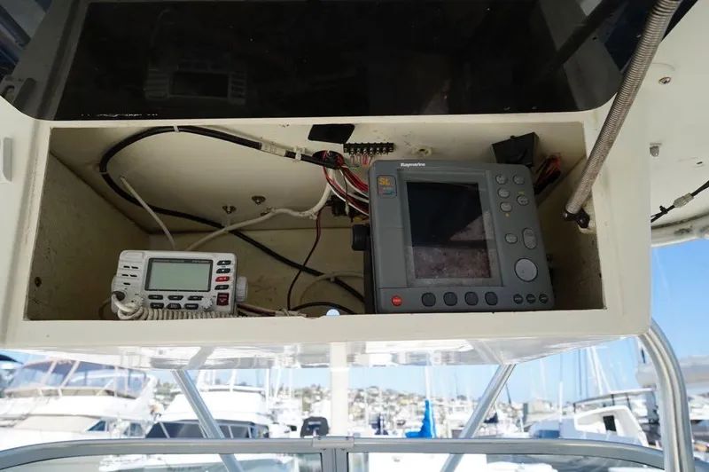 Slide: The Image of World Cat 270 EC 2004 - 15