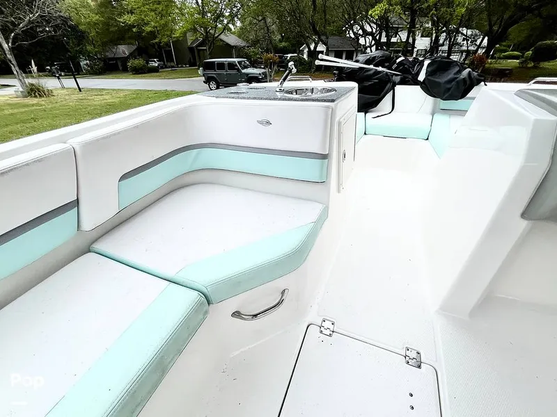 Slide: The Image of Cockpit Seating - 15358797