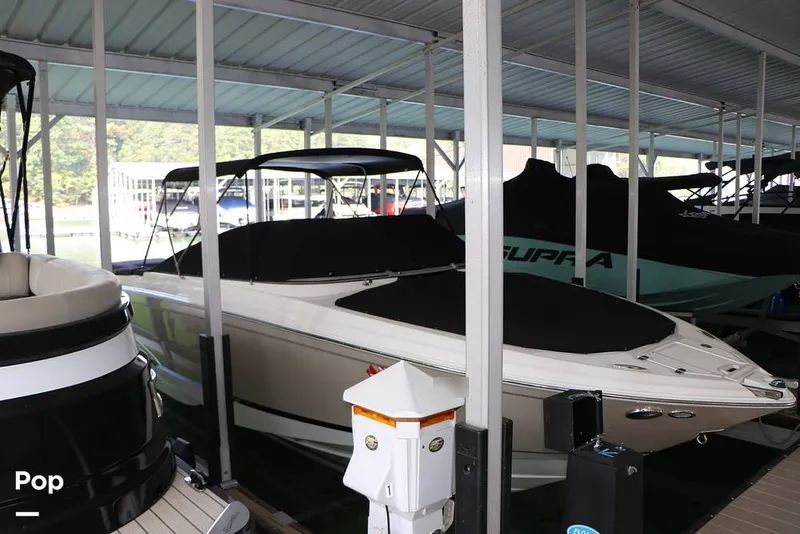 Slide: The Image of Regal 2700 ES 2010 - 14752140