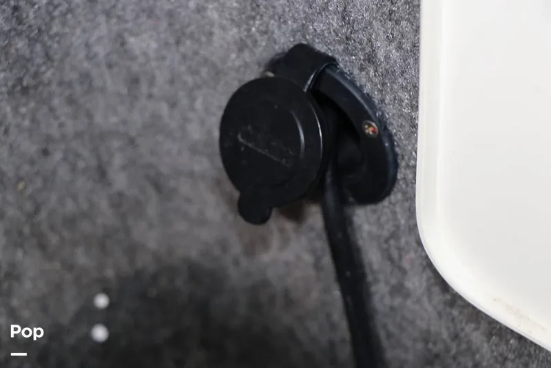 Slide: The Image of Regal 2700 ES 2010 - 14752157