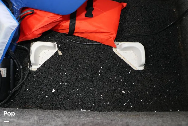 Slide: The Image of Regal 2700 ES 2010 - 14752159