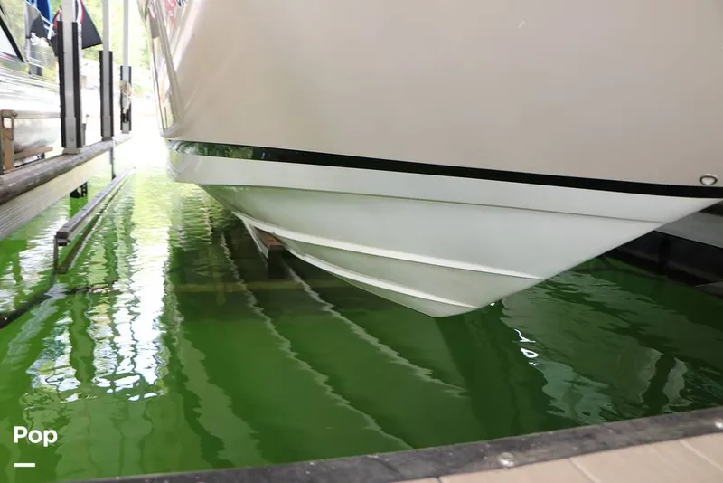 Slide: The Image of Regal 2700 ES 2010 - 14752237