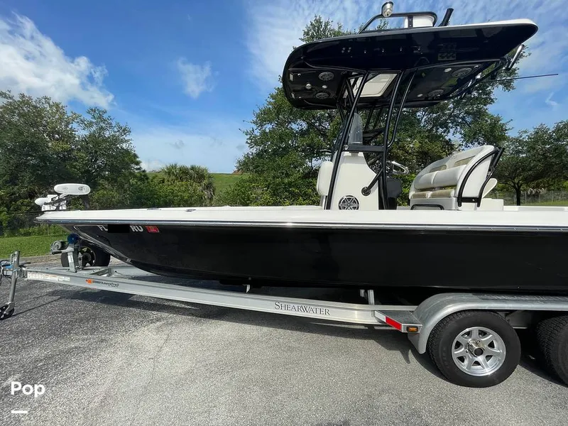 Slide: The Image of Shearwater 25 LTZ Limited Edition 2018 - 14707590