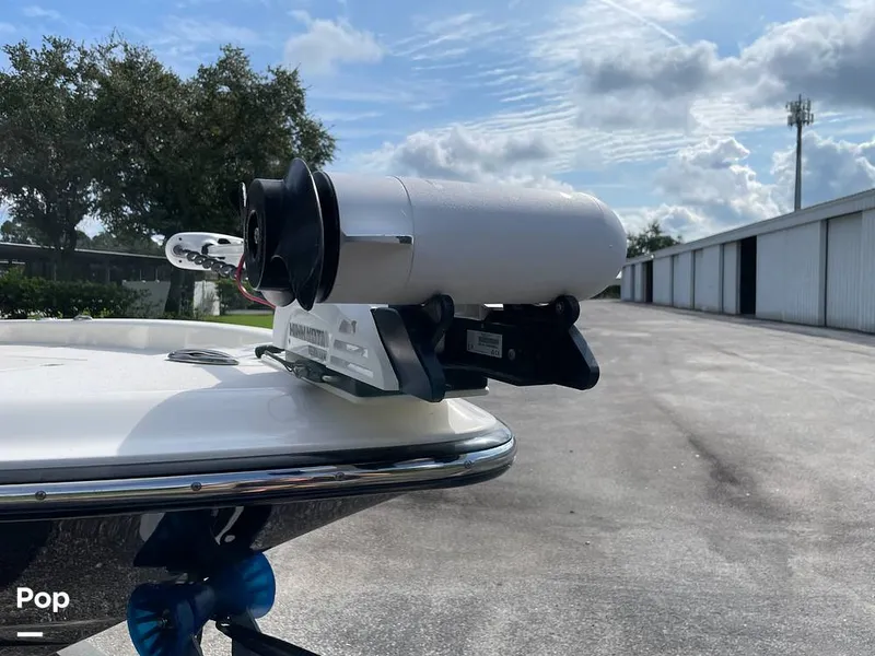 Slide: The Image of Shearwater 25 LTZ Limited Edition 2018 - 14707630