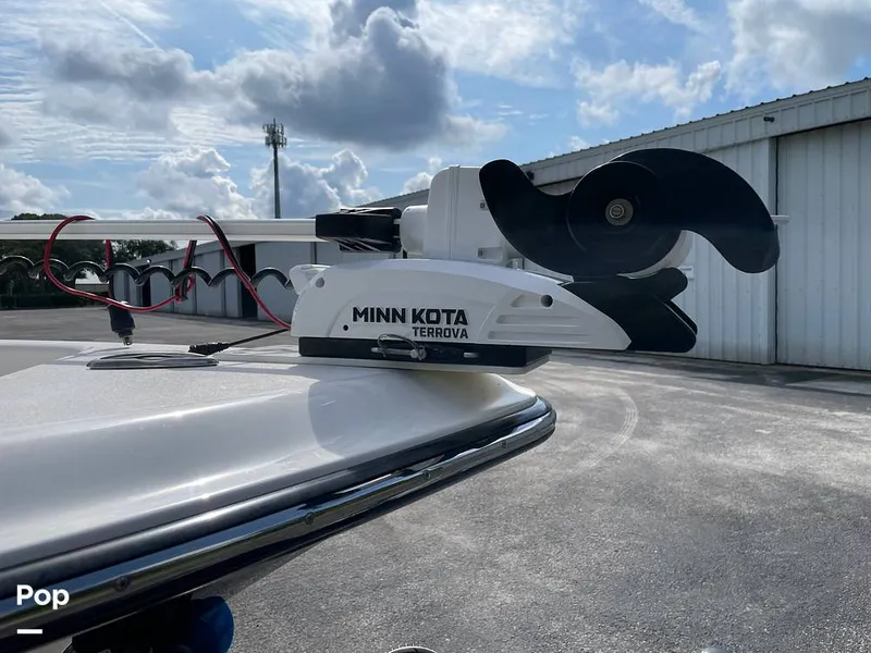 Slide: The Image of Shearwater 25 LTZ Limited Edition 2018 - 14707631