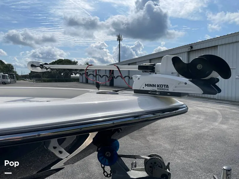 Slide: The Image of Shearwater 25 LTZ Limited Edition 2018 - 14707632