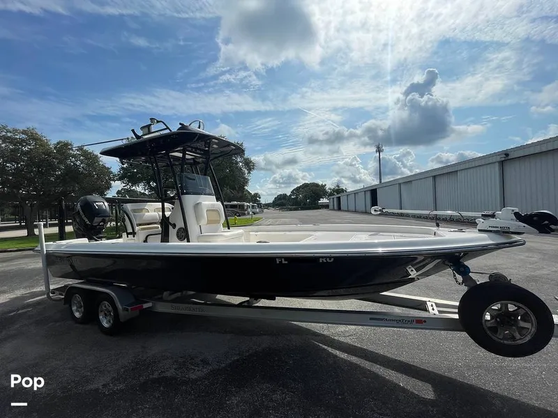 Slide: The Image of Shearwater 25 LTZ Limited Edition 2018 - 14707598