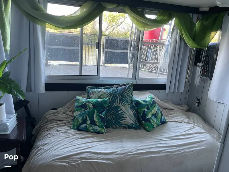 Slide: The Image of Gibson 36 Houseboat 1980 - 14672155
