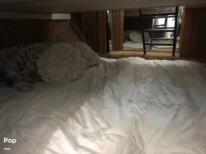 Slide: The Image of Gibson 36 Houseboat 1980 - 14787629