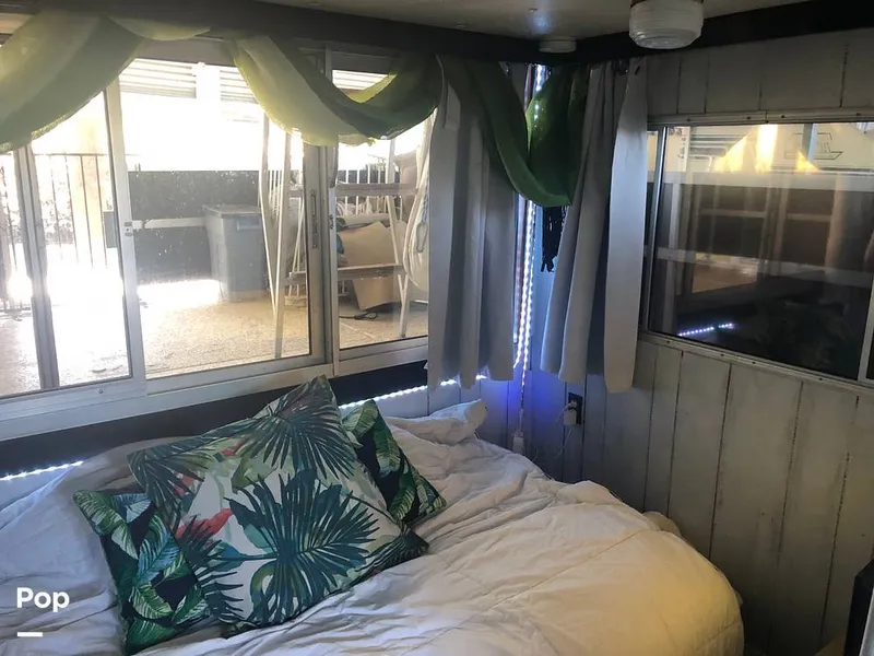 Slide: The Image of Gibson 36 Houseboat 1980 - 14787660