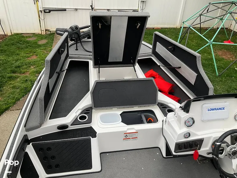 Slide: The Image of Nitro Z18 Pro 2023 - 15298960