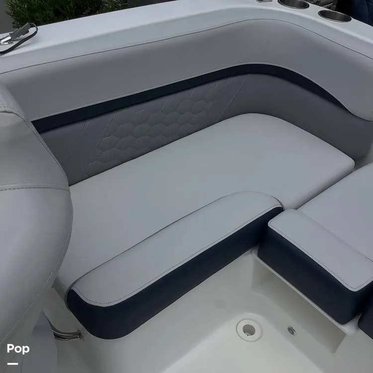 Slide: The Image of Hurricane SunDeck Sport 192 RL OB 2021 - 15738374