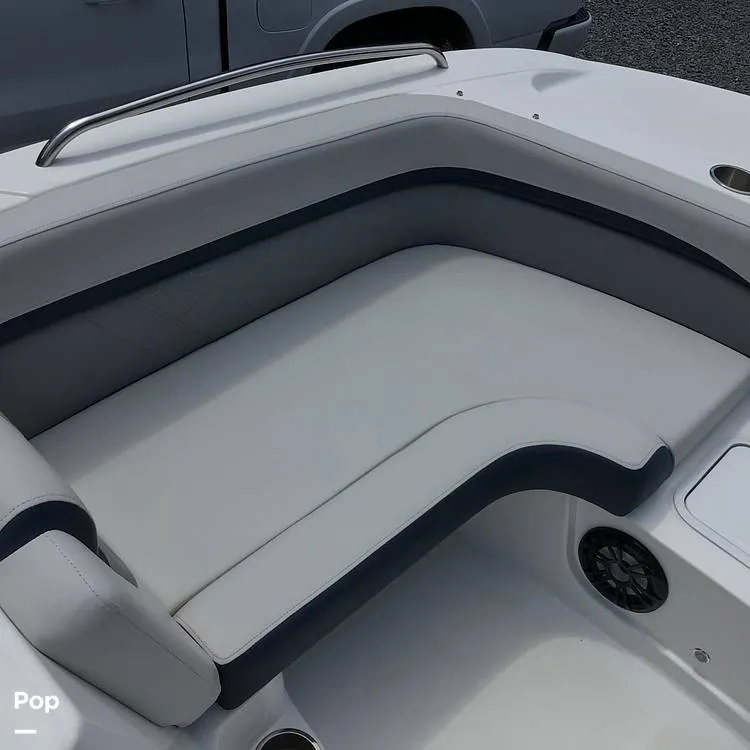 Slide: The Image of Hurricane SunDeck Sport 192 RL OB 2021 - 15738381