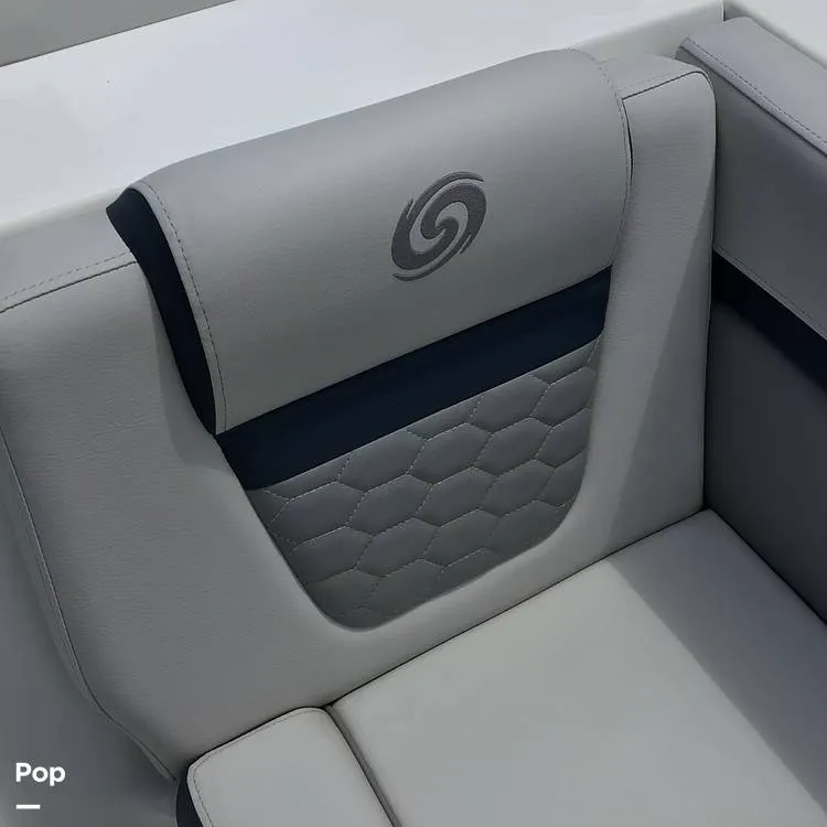 Slide: The Image of Hurricane SunDeck Sport 192 RL OB 2021 - 15738384