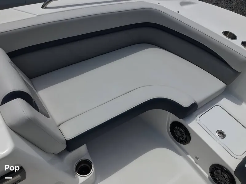 Slide: The Image of Hurricane SunDeck Sport 192 RL OB 2021 - 15738388