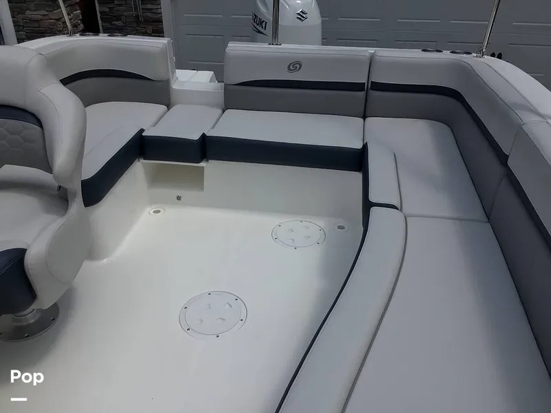 Slide: The Image of Hurricane SunDeck Sport 192 RL OB 2021 - 15738392