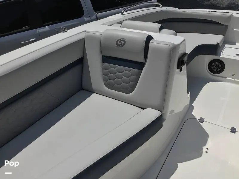 Slide: The Image of Hurricane SunDeck Sport 192 RL OB 2021 - 15738401