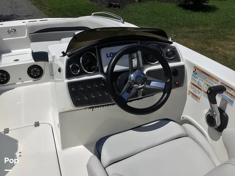 Slide: The Image of Hurricane SunDeck Sport 192 RL OB 2021 - 15738402