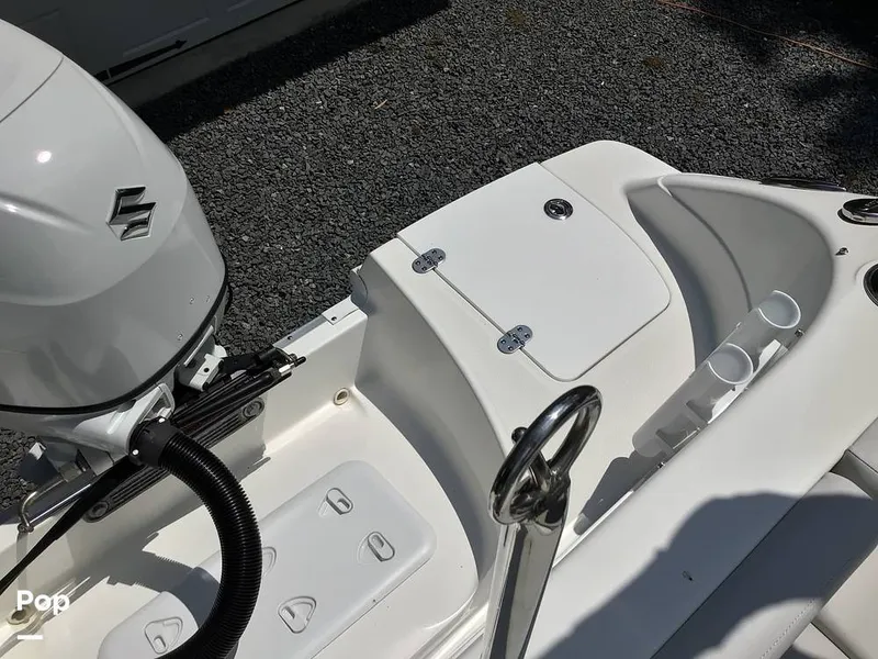 Slide: The Image of Hurricane SunDeck Sport 192 RL OB 2021 - 15738405