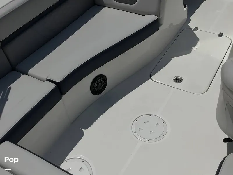 Slide: The Image of Hurricane SunDeck Sport 192 RL OB 2021 - 15738412