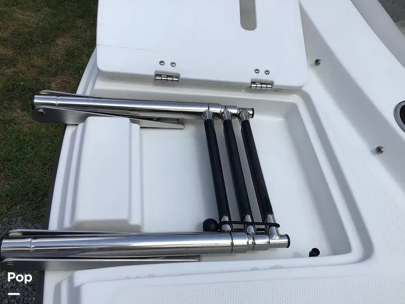 Slide: The Image of Hurricane SunDeck Sport 192 RL OB 2021 - 15738419